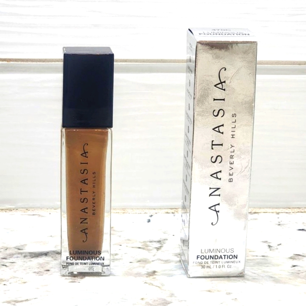 Anastasia Beverly Hills Foundation *NEW IN BOX*